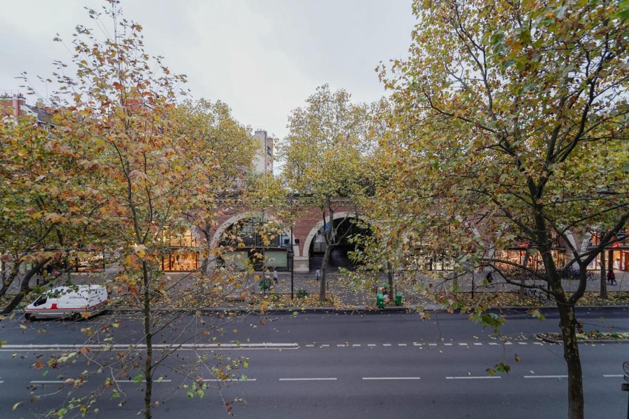 Typical Next To Bastille - Gare De Lyon * Paris